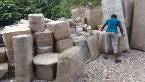 Why You Should Hire Professional Packers and Movers
